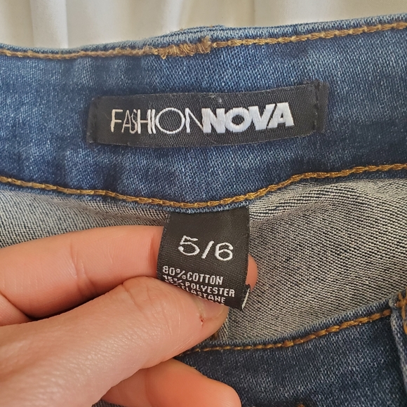 WOMAN'S JEANS - Picture 3 of 3